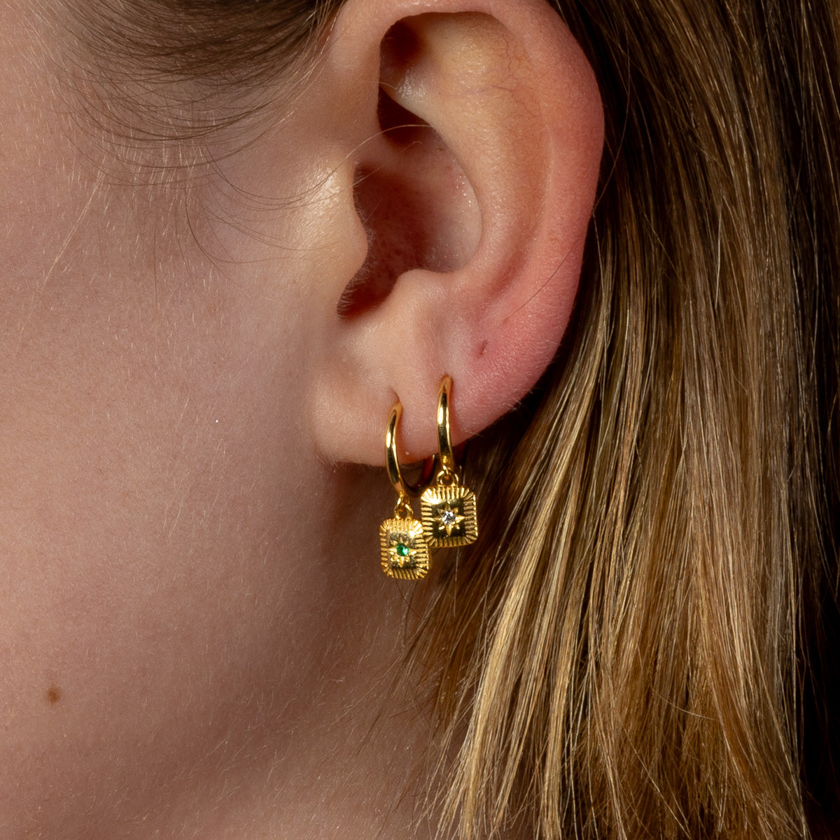 FLIRT EARRINGS - Emerald
