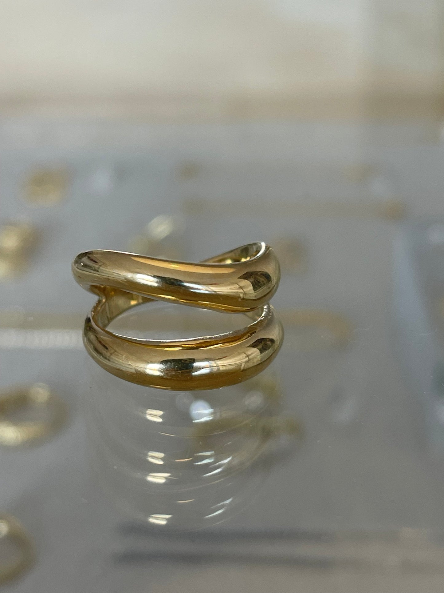 REVOLVE RING