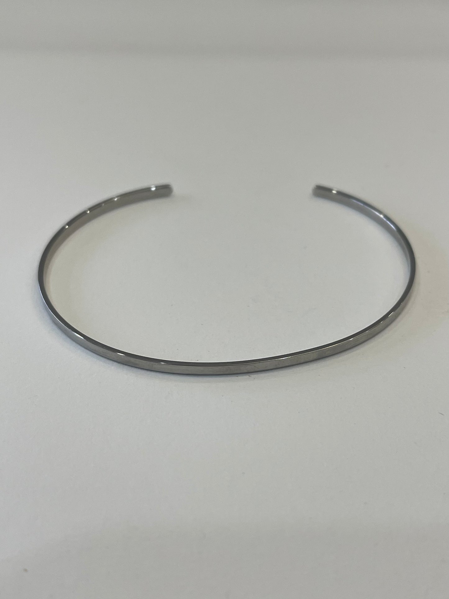 The Gentle bracelet silver