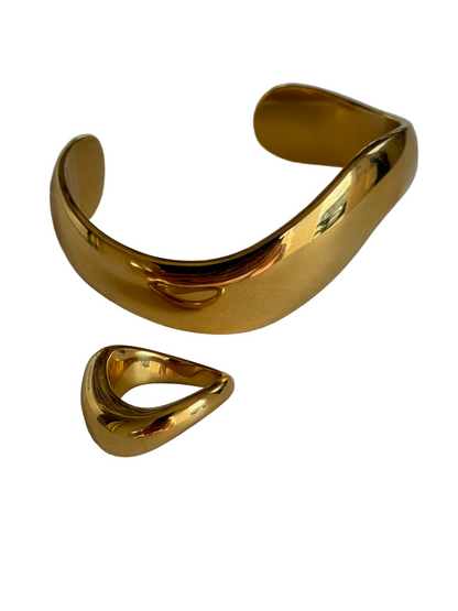 The Wave Bangle