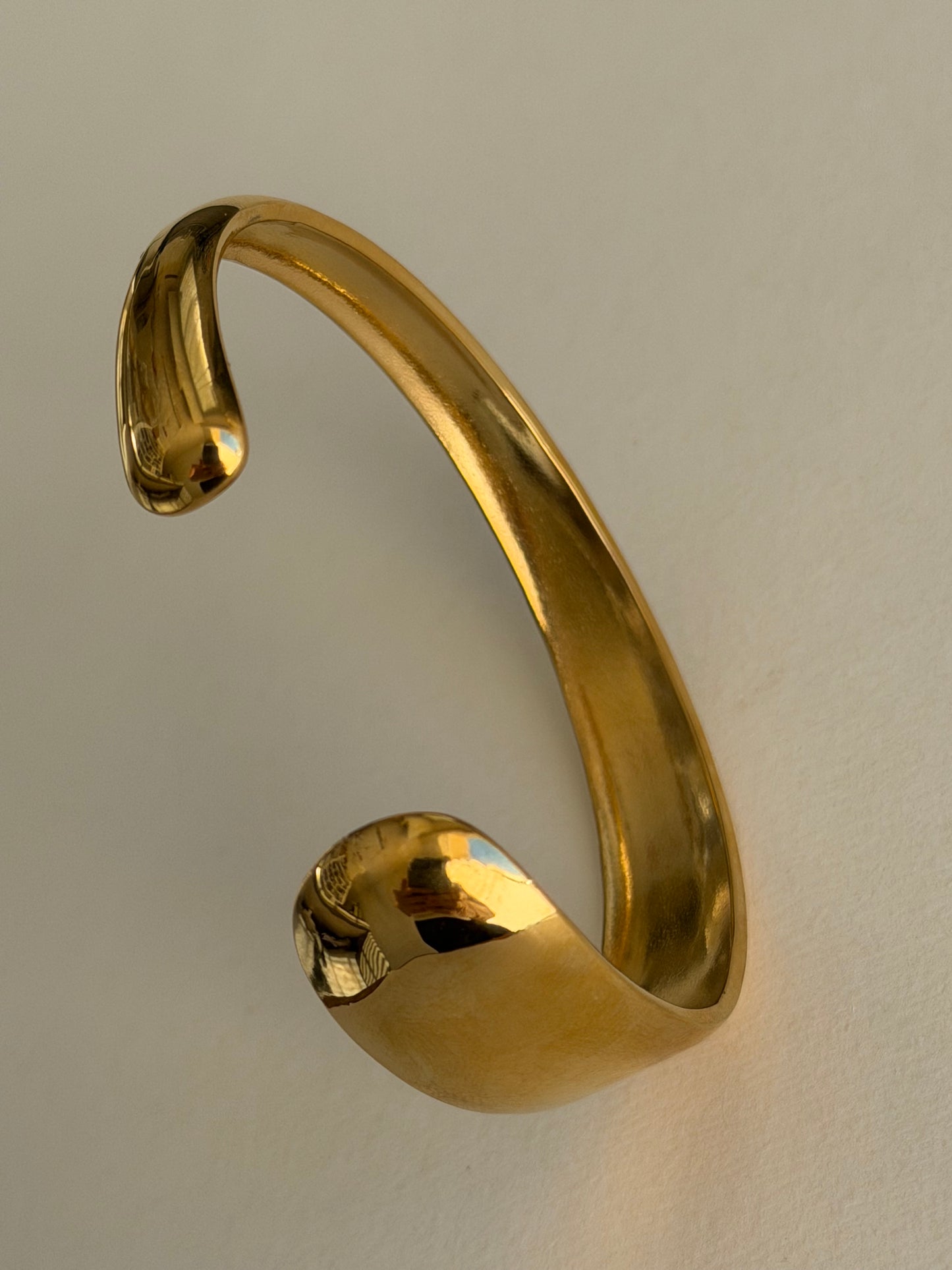 Arc Cuff