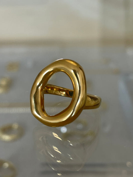 Revolution ring