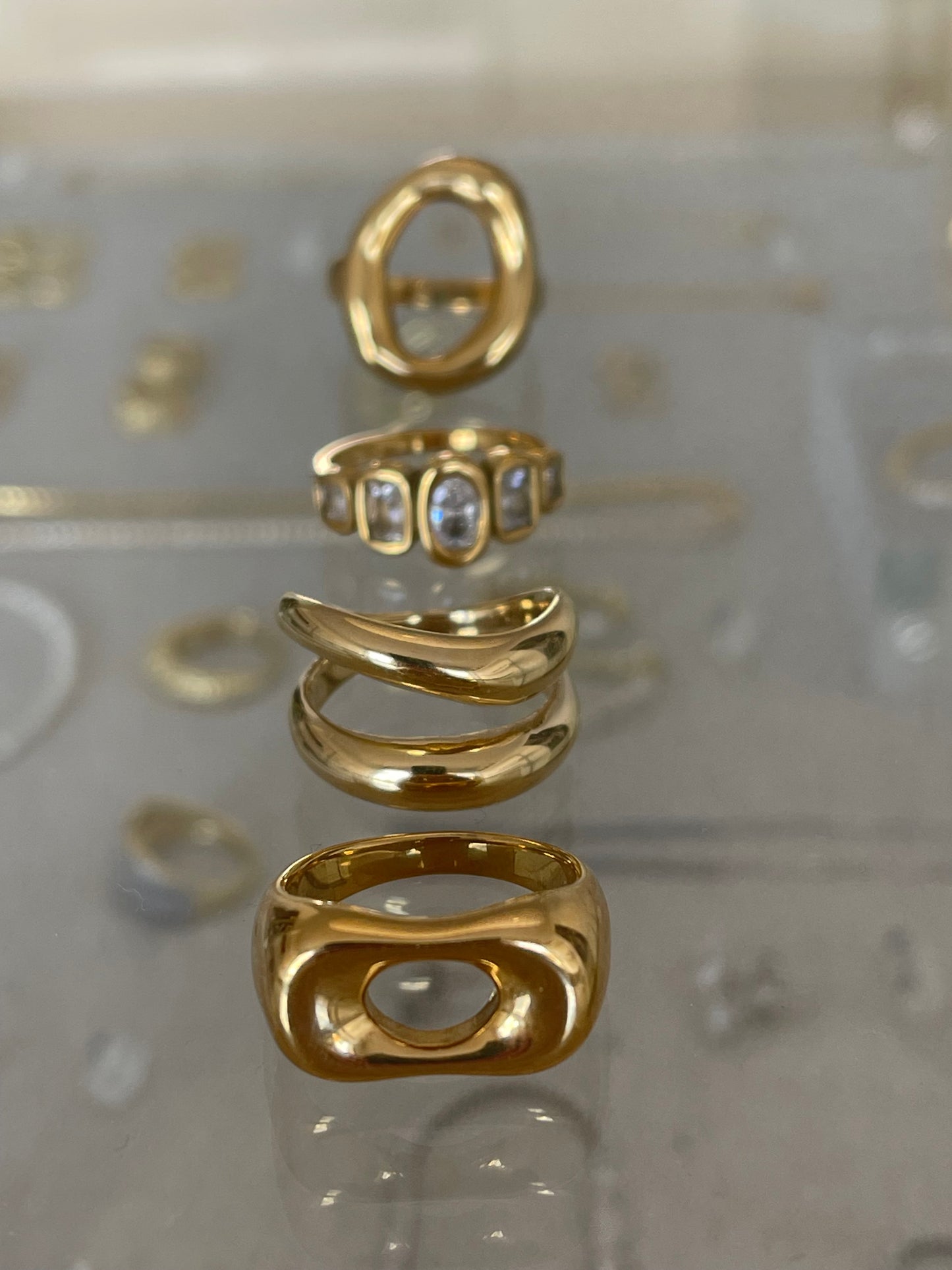 REVOLVE RING