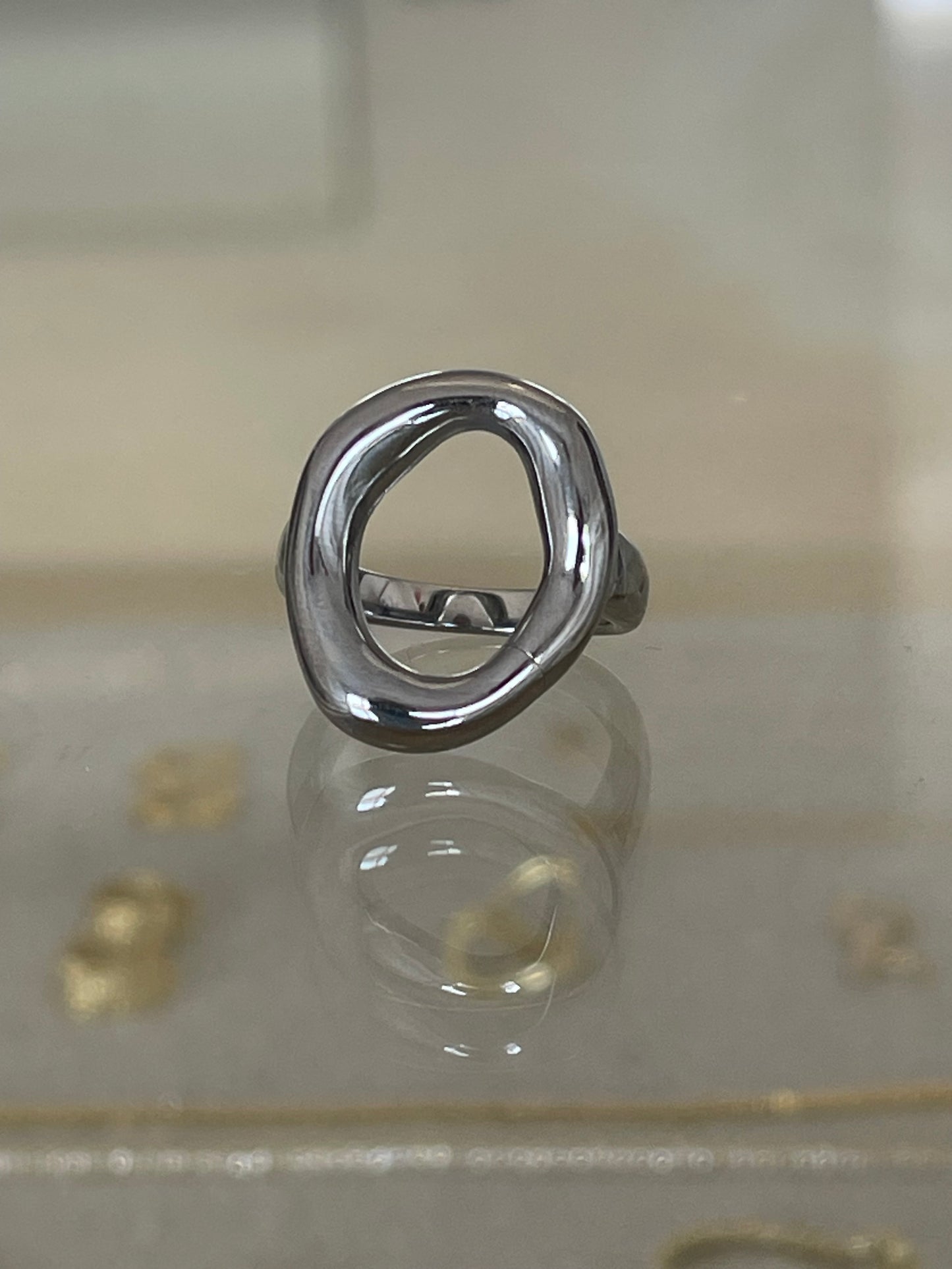 Revolution ring